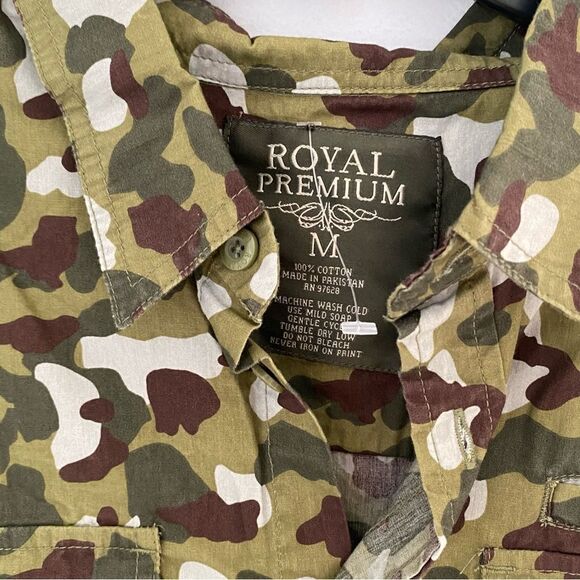 Royal Premium Men’s Button Front Camo Print Cotton Short size M - Picture 2 of 3